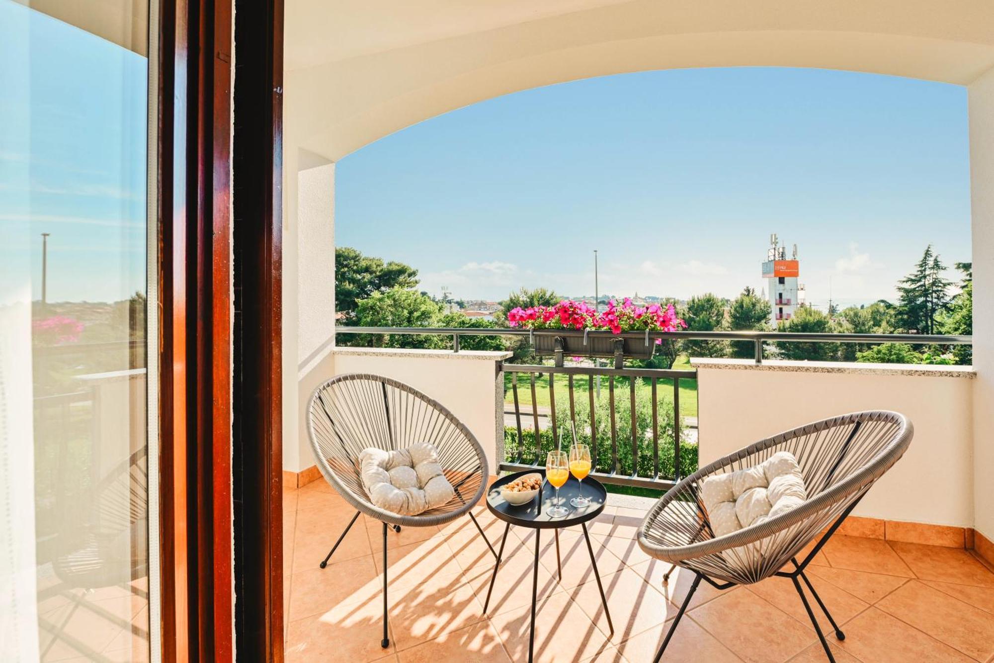 Villa Luna Poreč Buitenkant foto